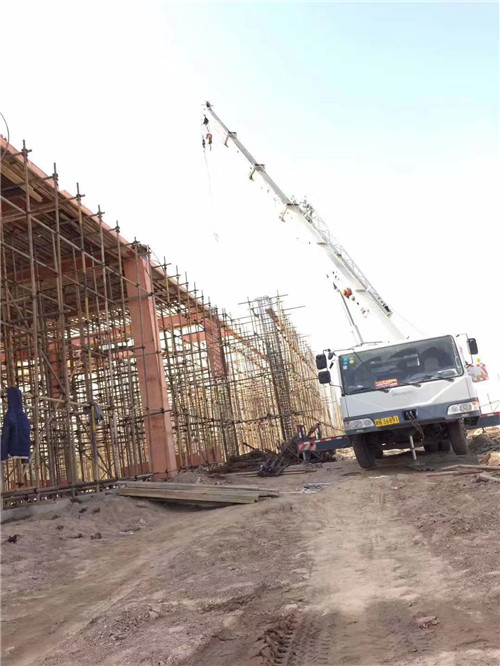 宁洱县25 吨、50 吨吊车怎么选？多大重量 / 半径适合对应车型？