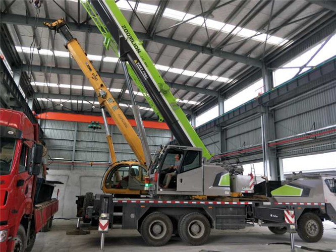 宁洱县高空车出租需要注意哪些安全事项？