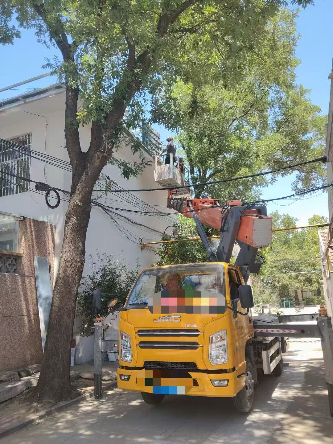 宁洱县高空作业车能吊装重物吗？最大承载多少公斤？